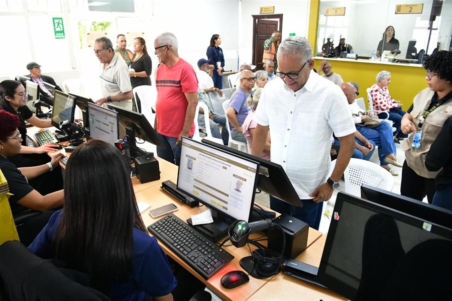 JCE asistió a 11,106 personas en las primeras 12 horas de este domingo