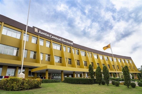 La nueva cédula: Un proyecto de Estado